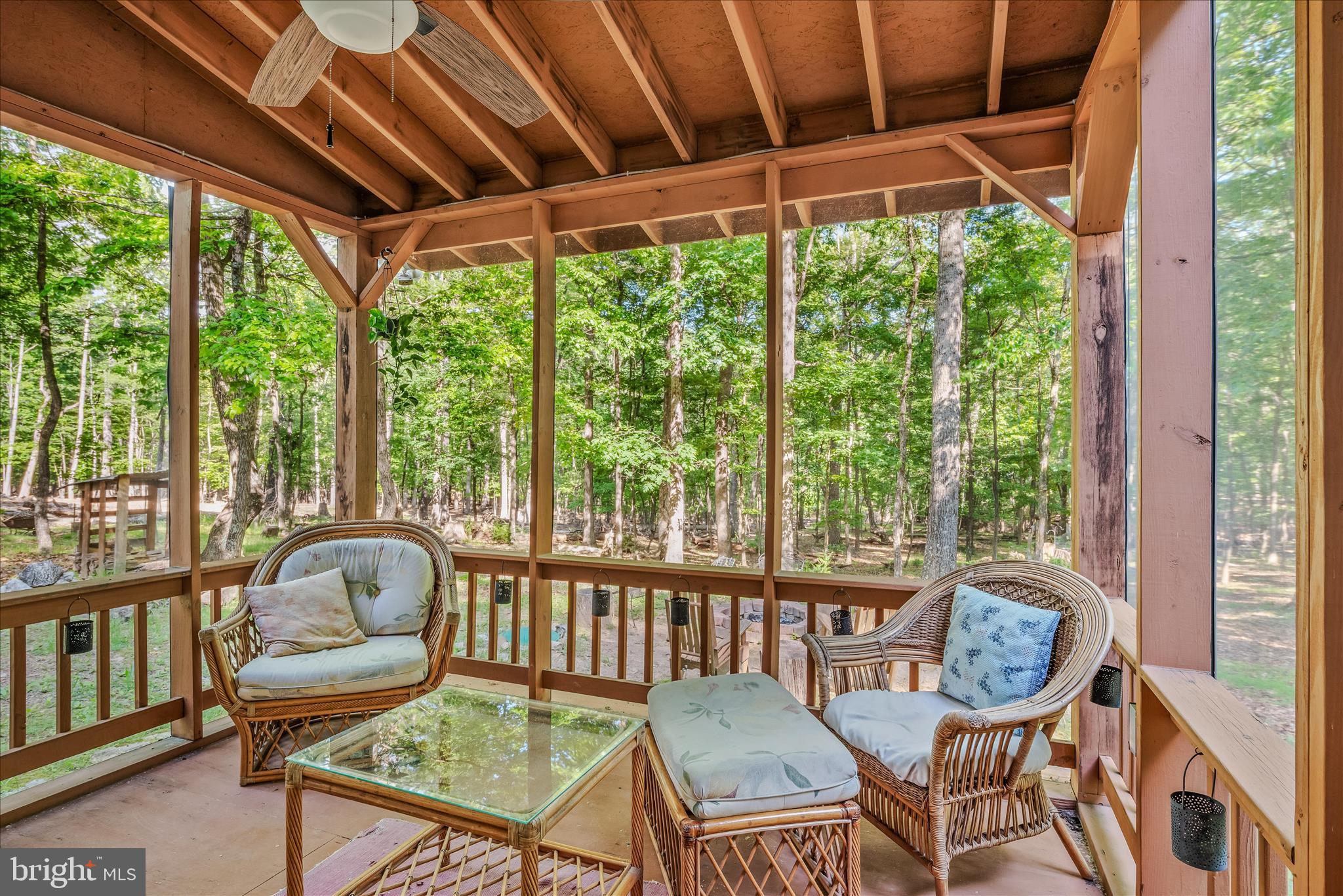 122 HONEY LOCUST LANE