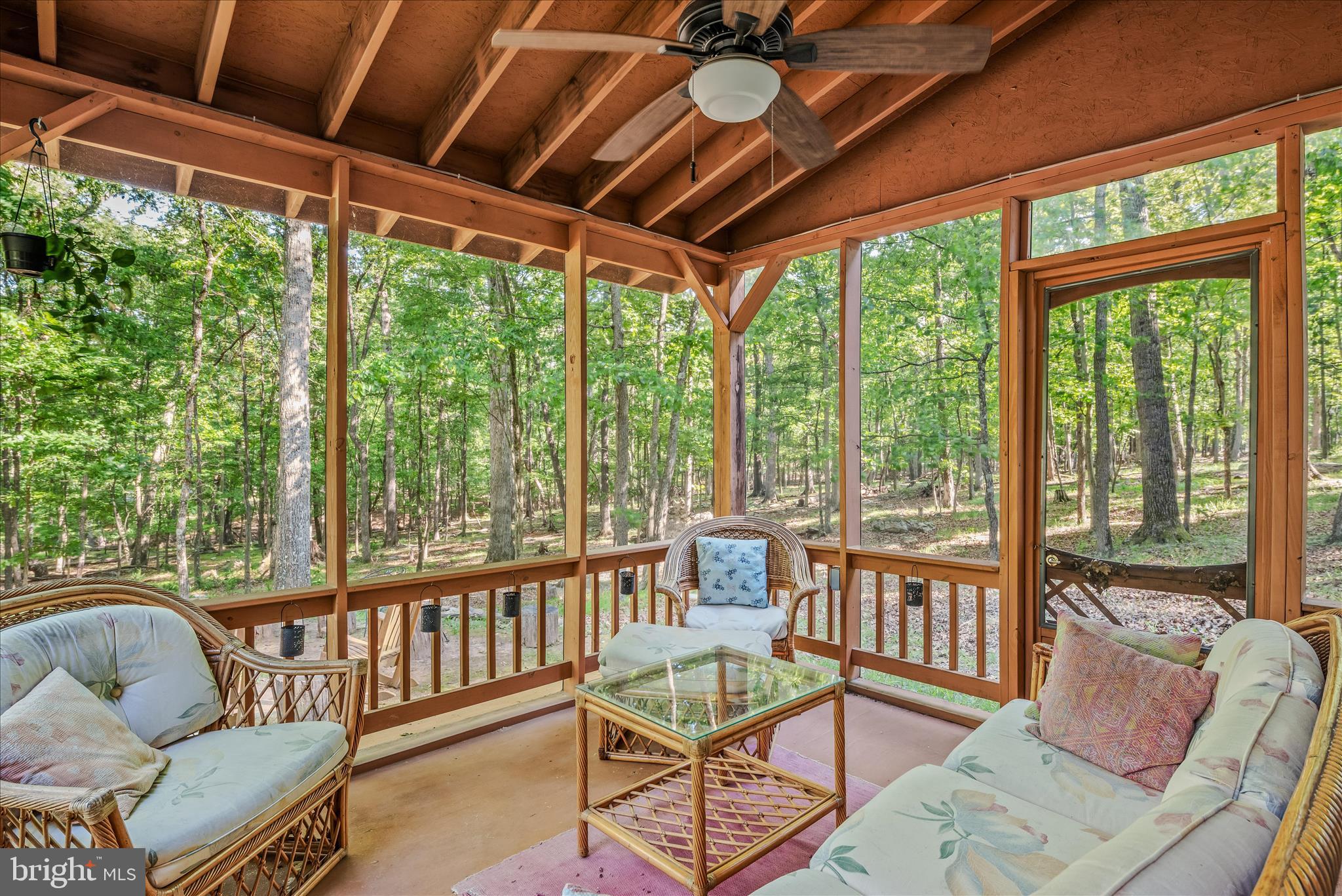 122 HONEY LOCUST LANE