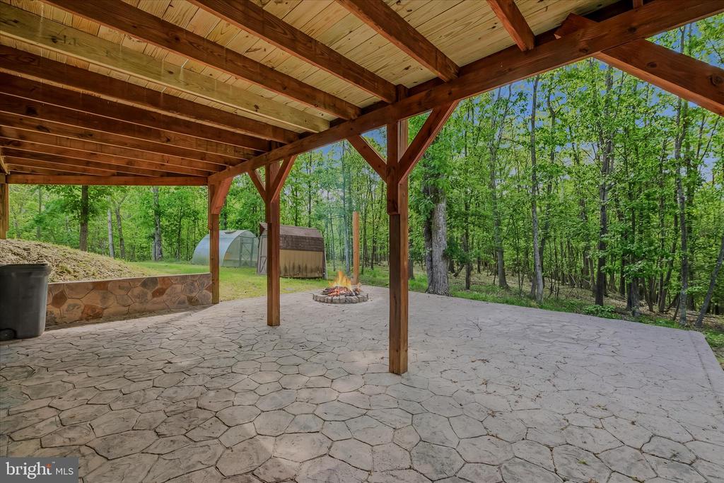 711 CANNON DRIVE