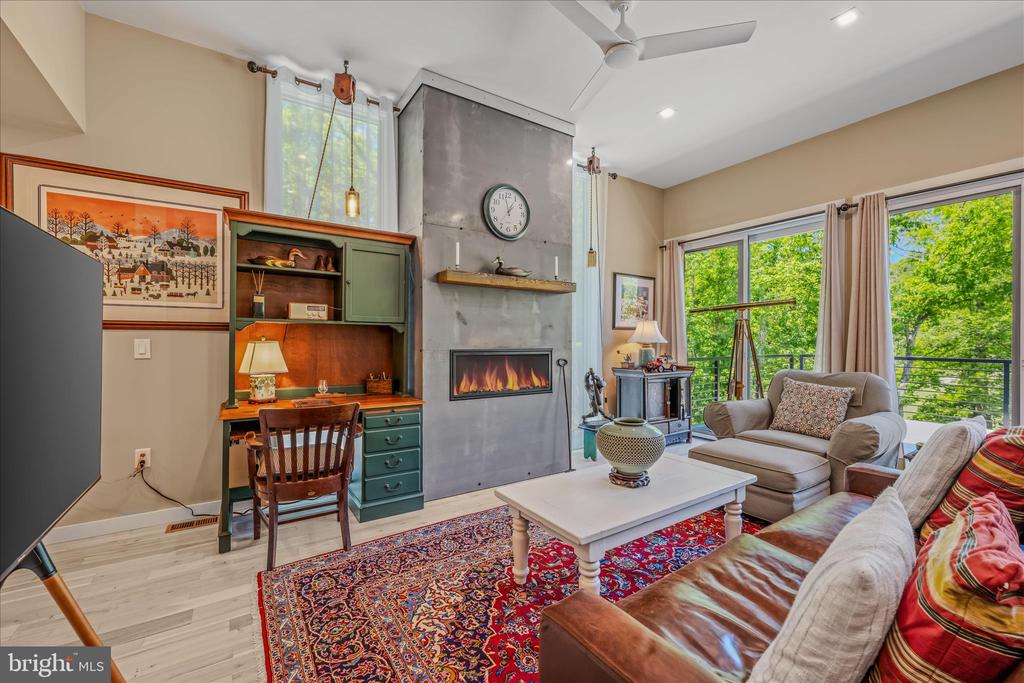 80 HOLLY HILL COURT