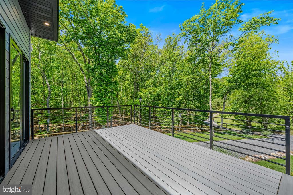 80 HOLLY HILL COURT