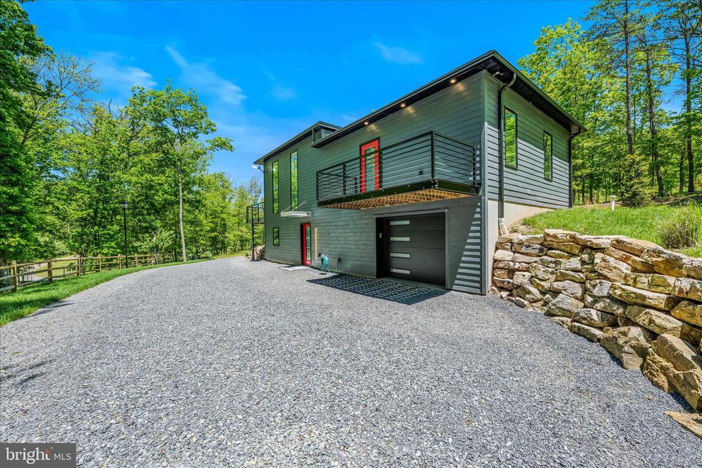 80 HOLLY HILL COURT