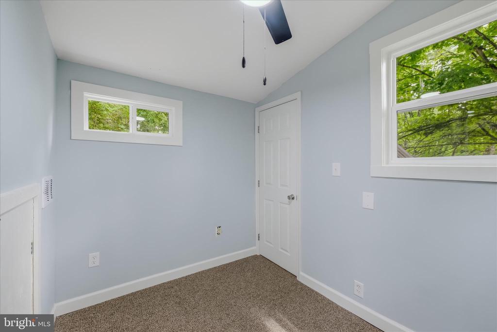 64 HOBDAY LANE