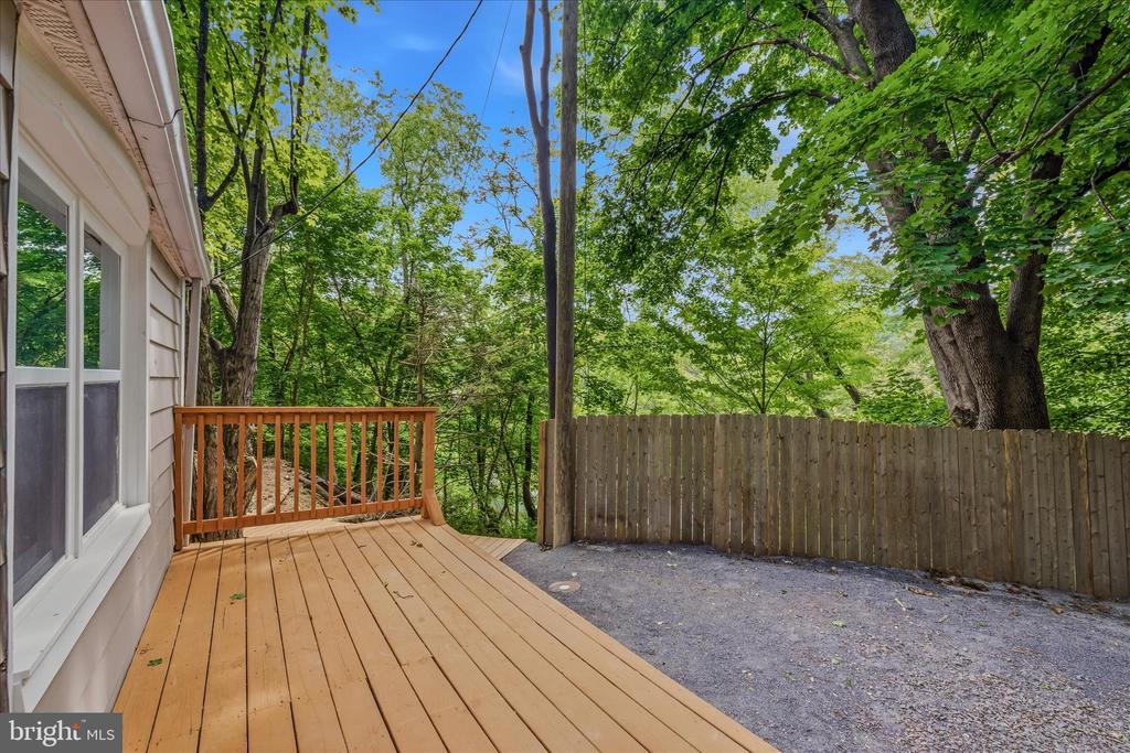 64 HOBDAY LANE
