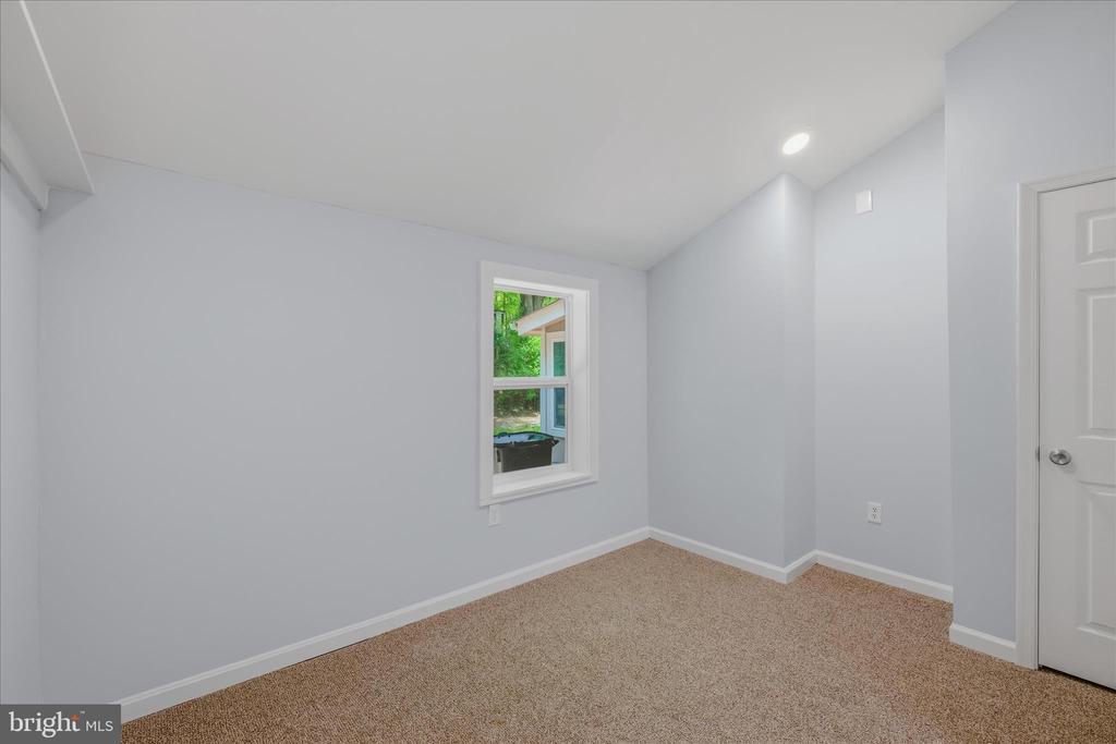 64 HOBDAY LANE