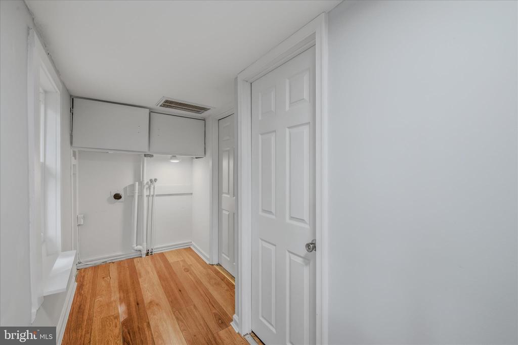 64 HOBDAY LANE