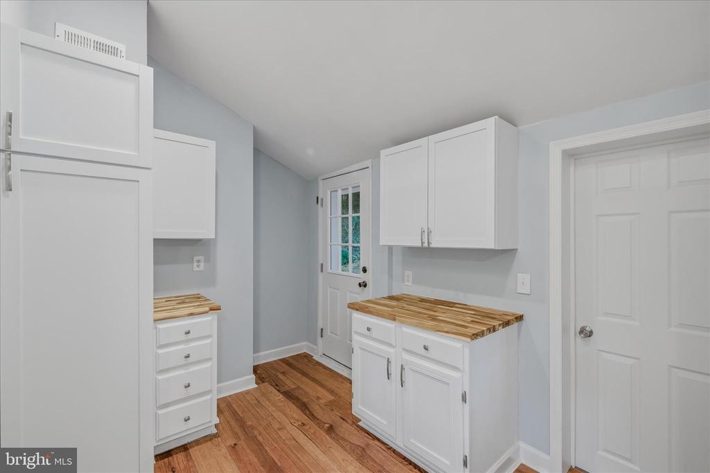 64 HOBDAY LANE