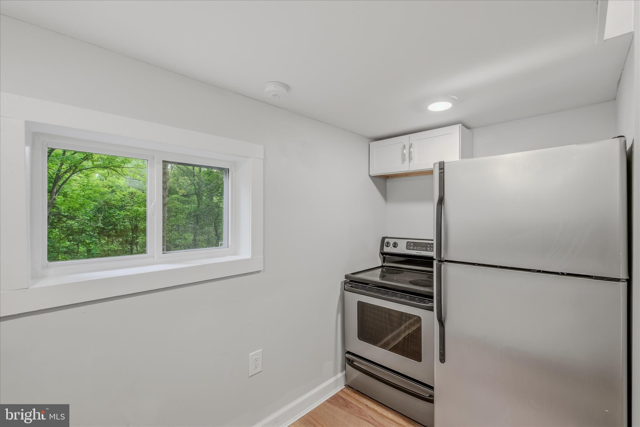 64 HOBDAY LANE