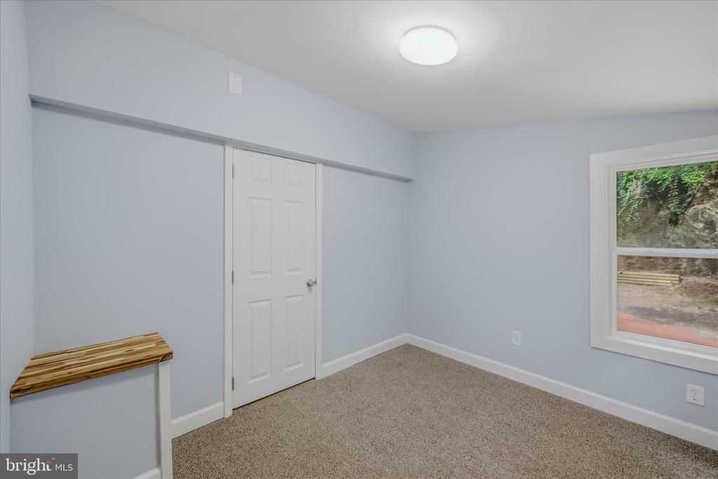 64 HOBDAY LANE