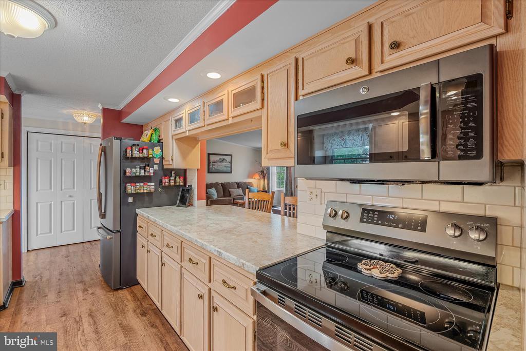 302 PRADO WAY