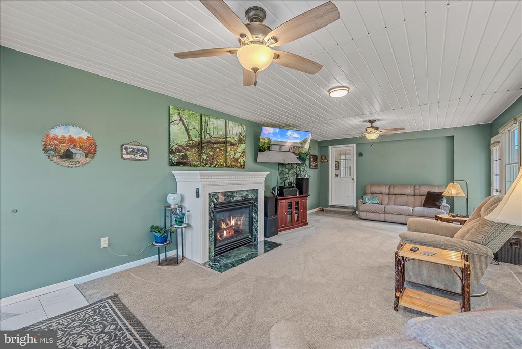 302 PRADO WAY