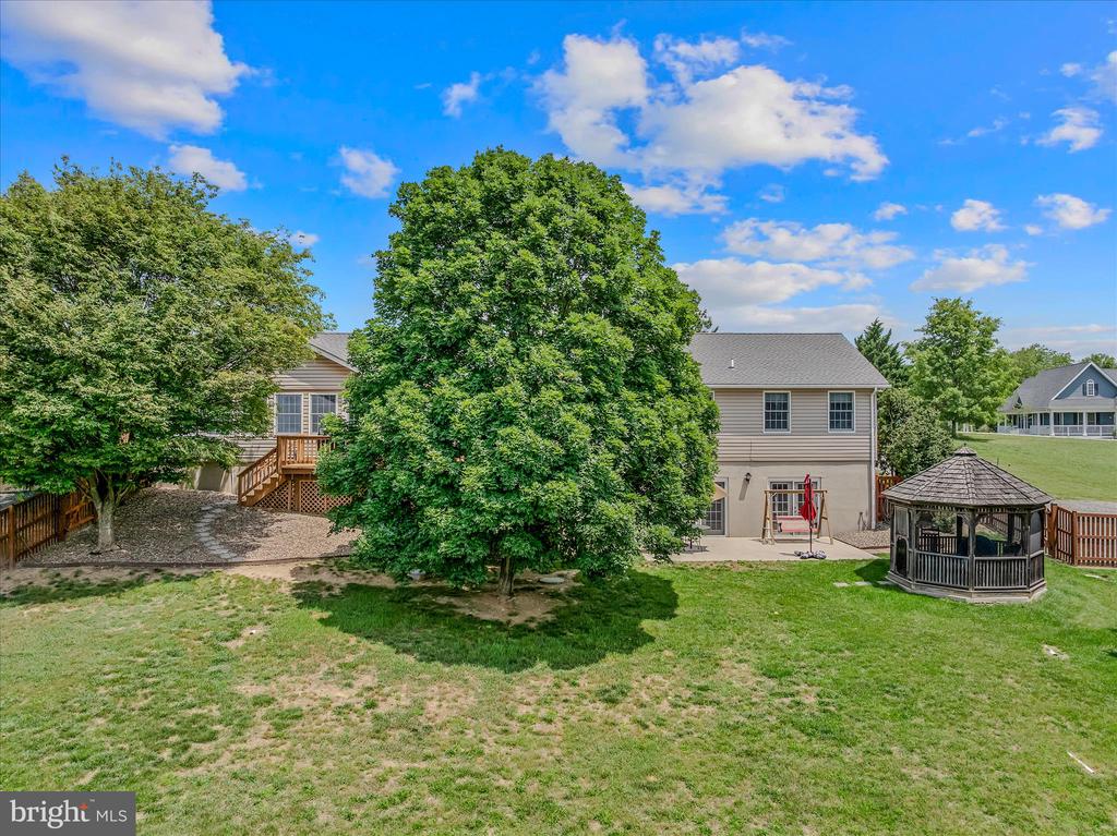 302 PRADO WAY