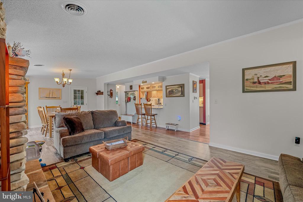 302 PRADO WAY