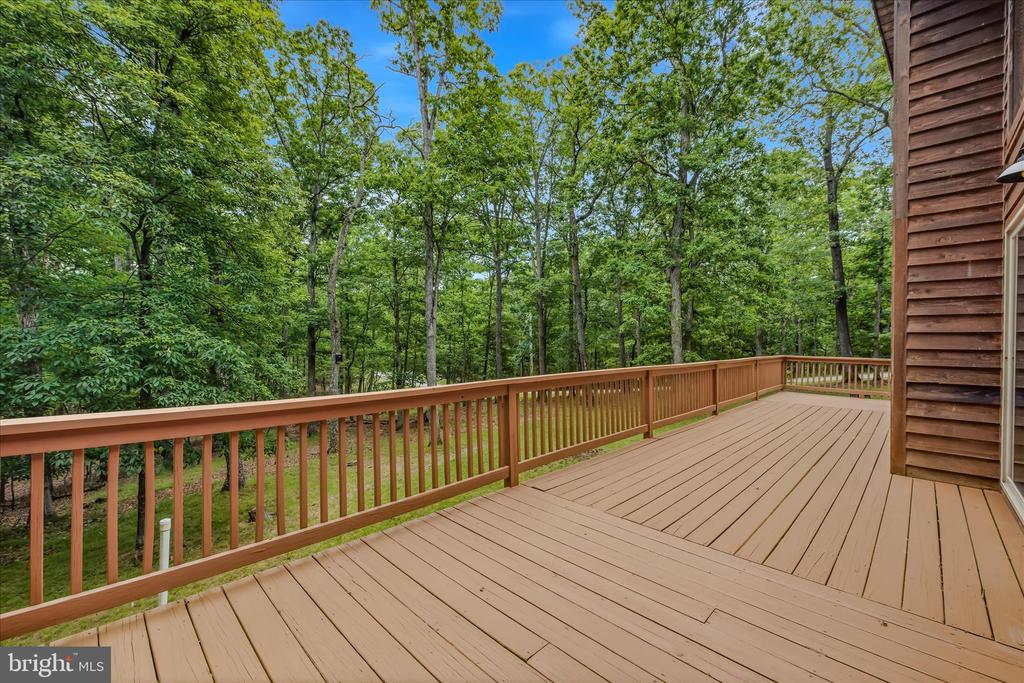 956 SIDELING MOUNTAIN TRAIL