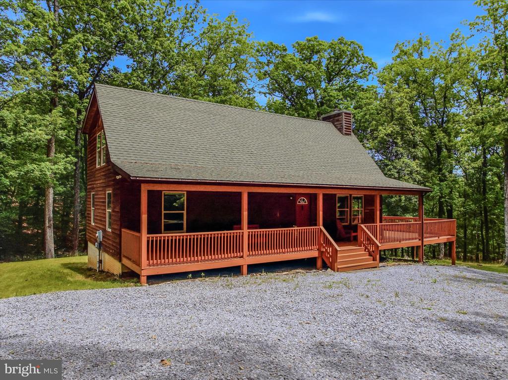 956 SIDELING MOUNTAIN TRAIL