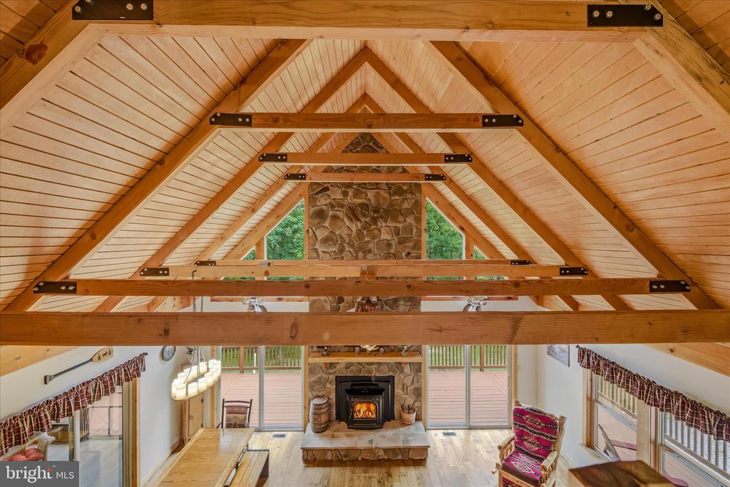 956 SIDELING MOUNTAIN TRAIL