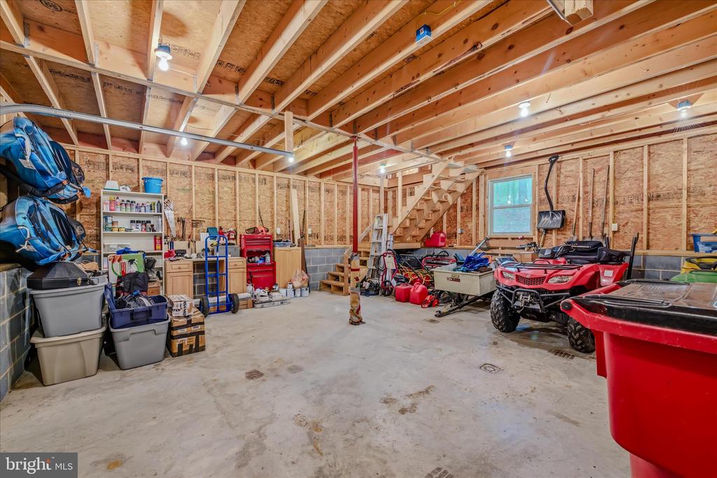 956 SIDELING MOUNTAIN TRAIL