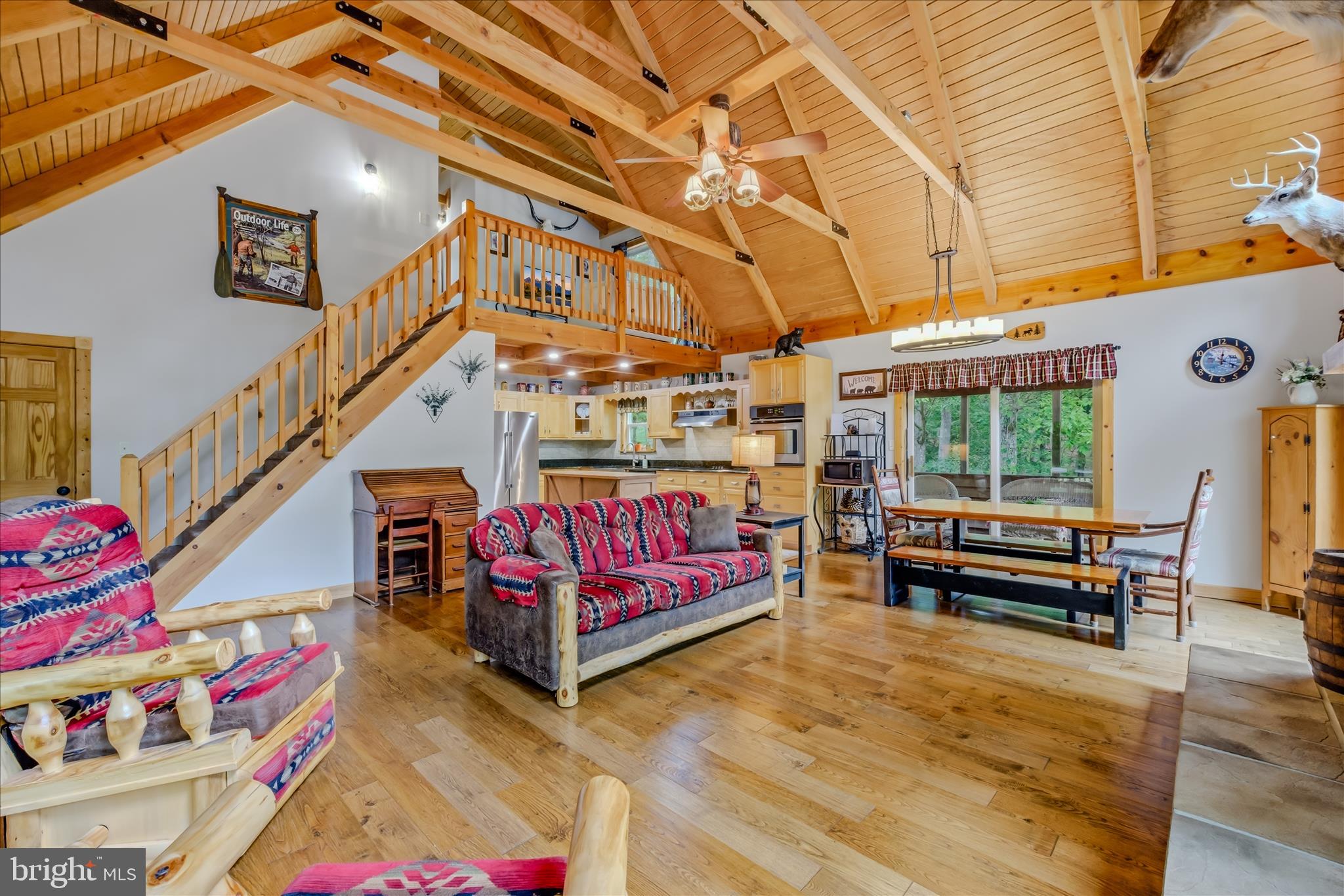 956 SIDELING MOUNTAIN TRAIL
