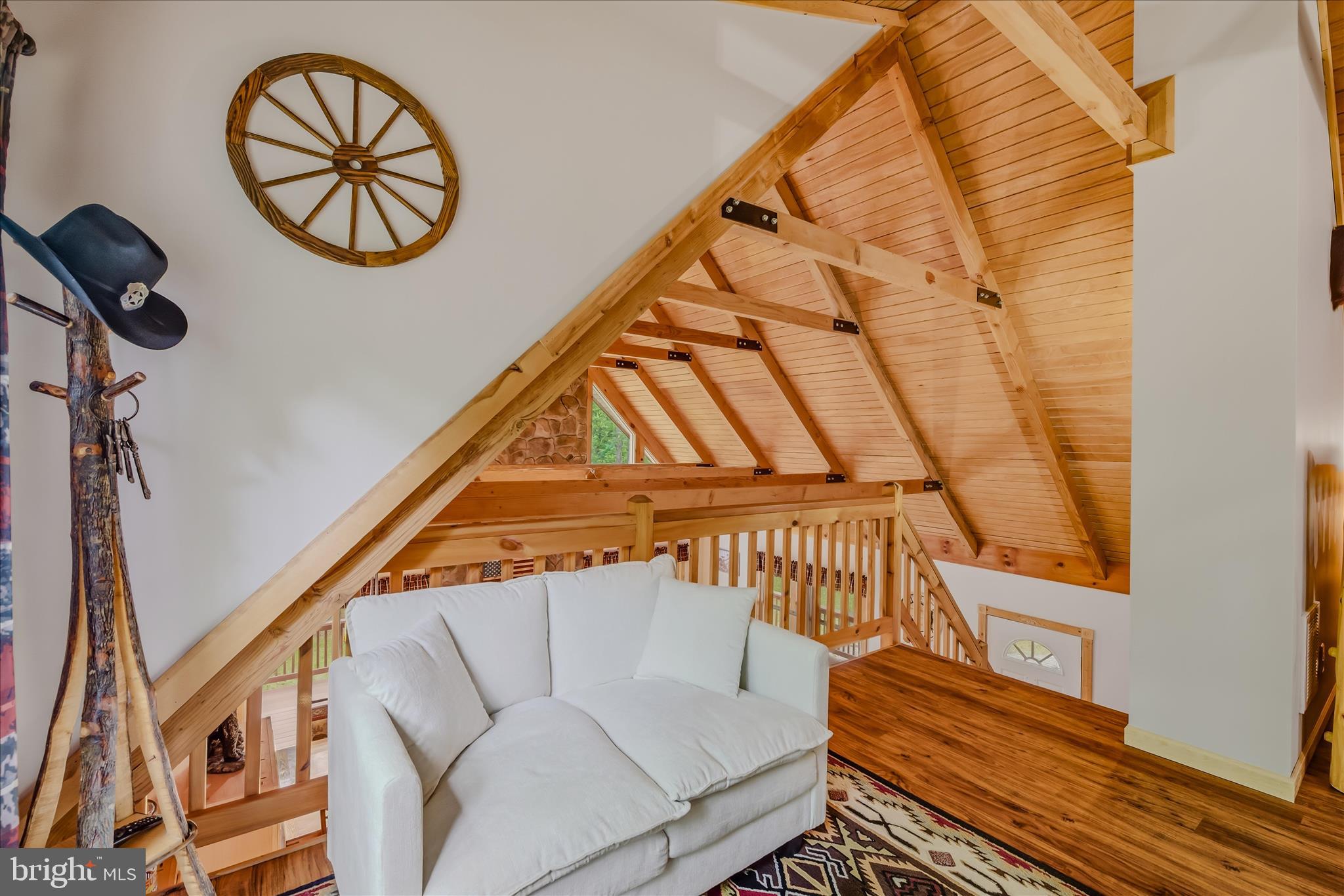 956 SIDELING MOUNTAIN TRAIL