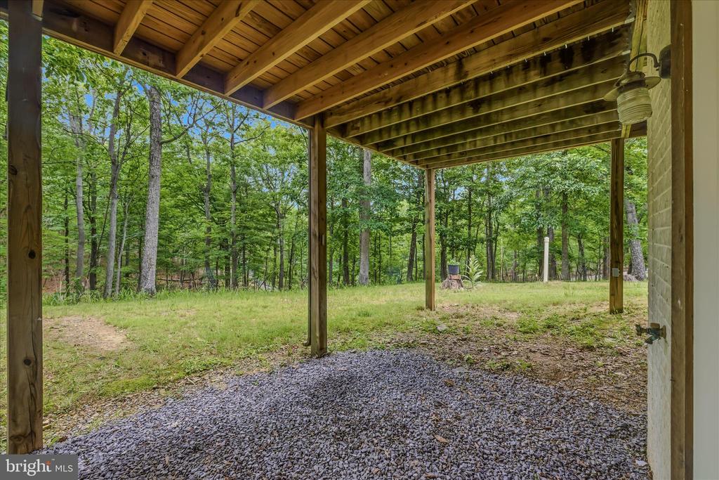 956 SIDELING MOUNTAIN TRAIL