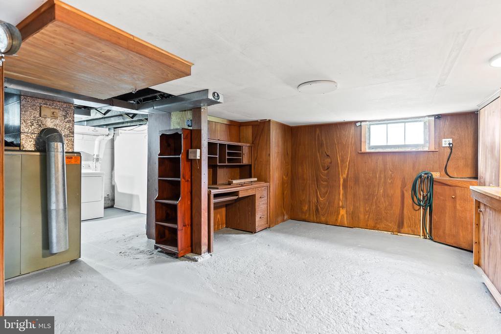 308 S GREEN STREET