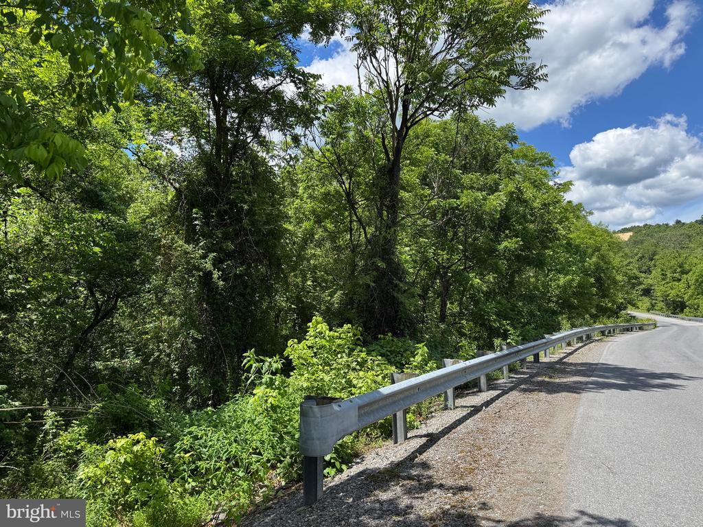 SAND MINE ROAD BY CREEK