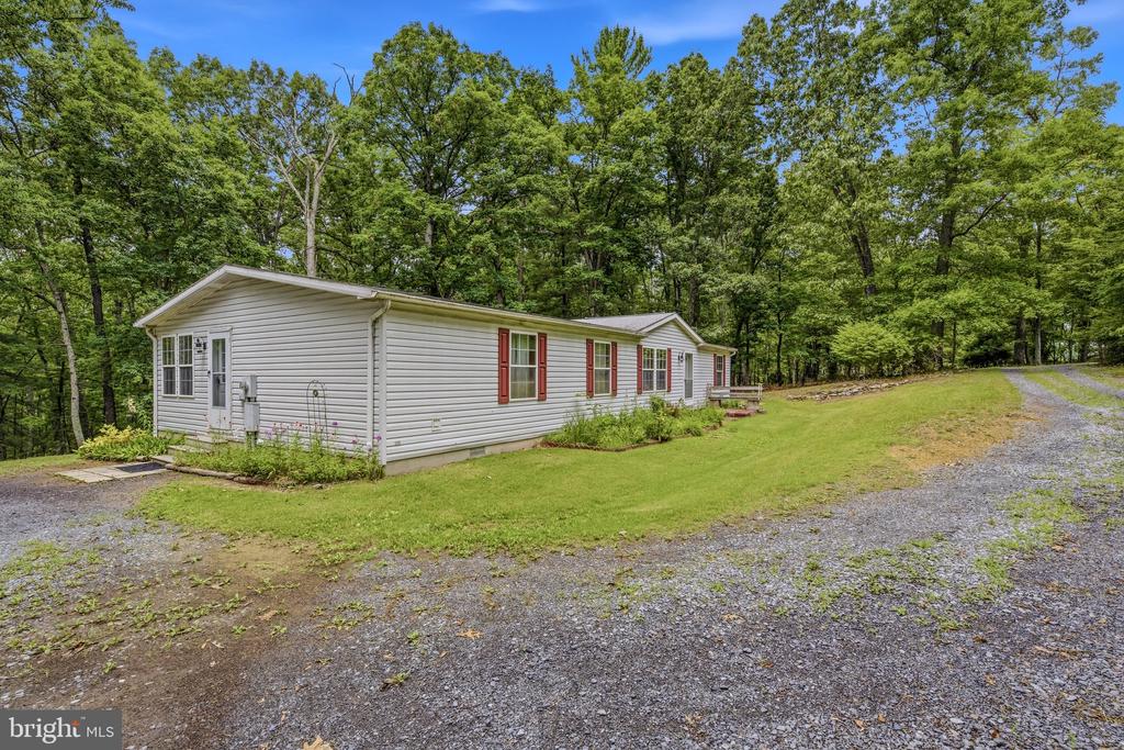193 FRIENDSHIP LANE