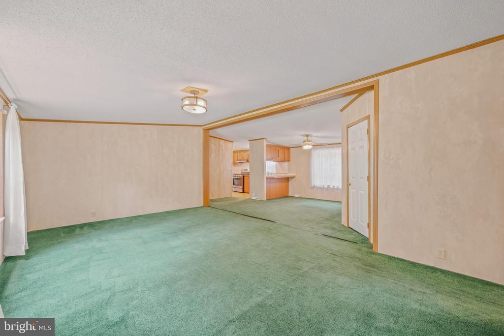 193 FRIENDSHIP LANE