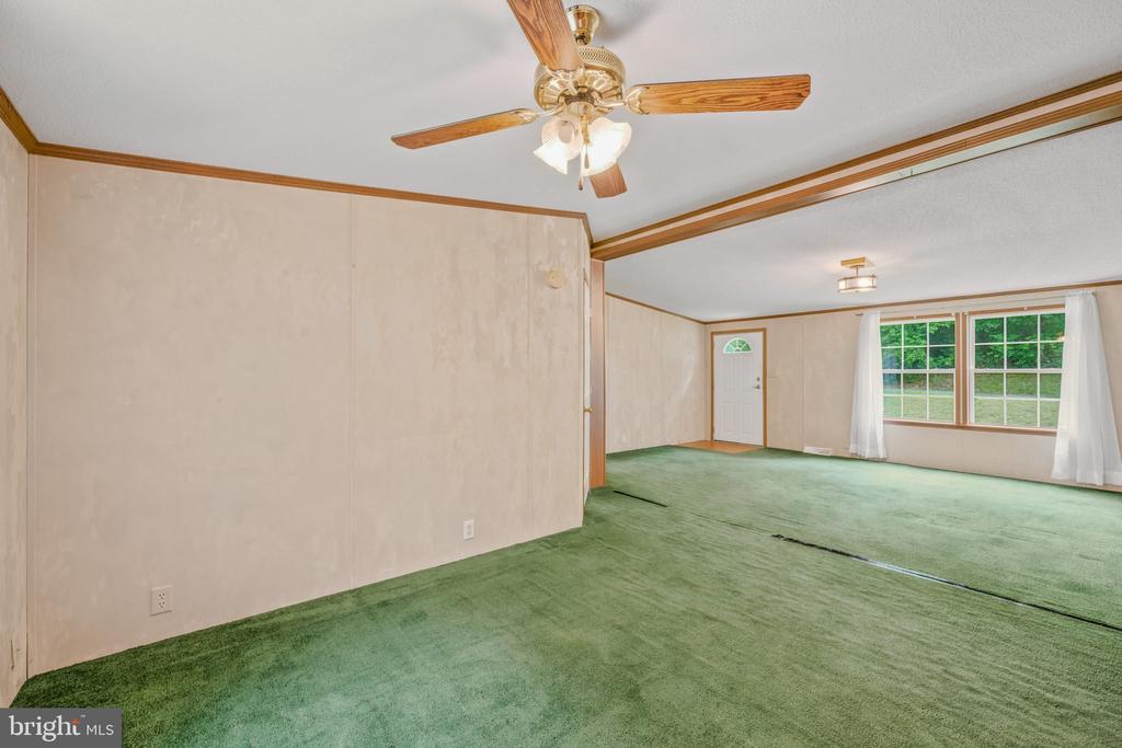 193 FRIENDSHIP LANE