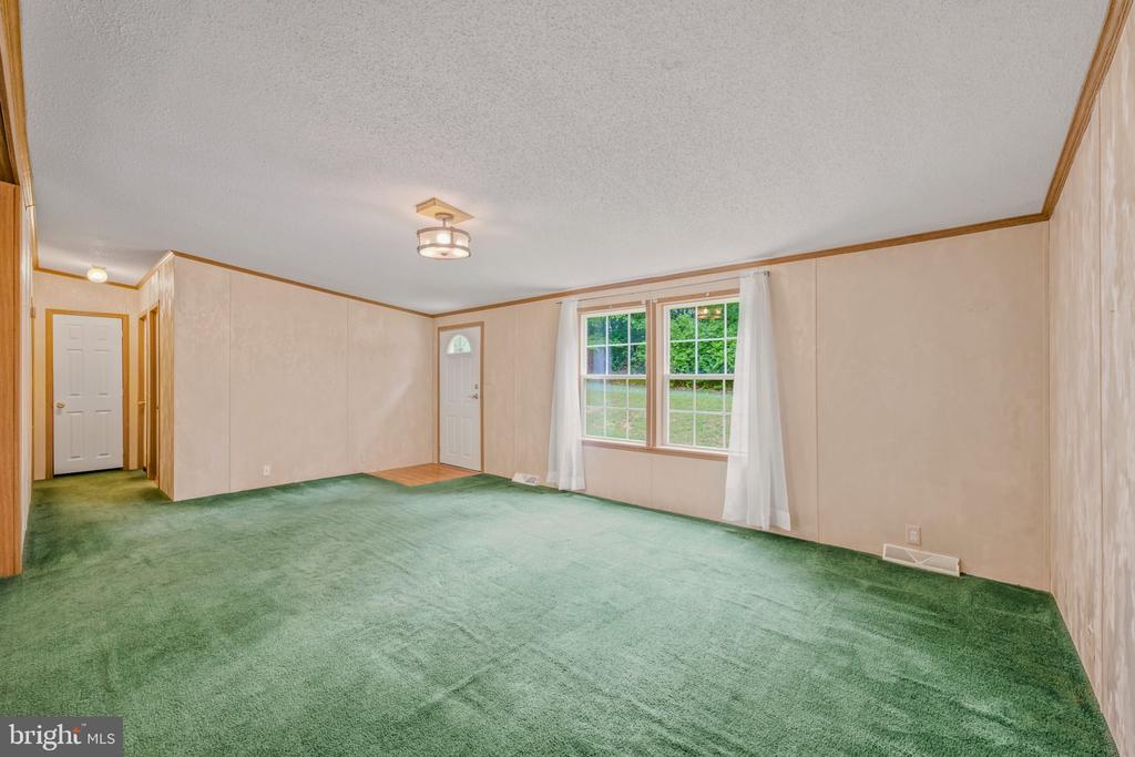 193 FRIENDSHIP LANE