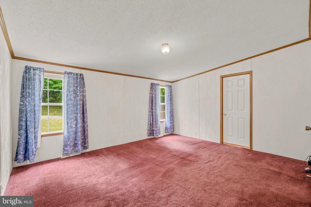 193 FRIENDSHIP LANE
