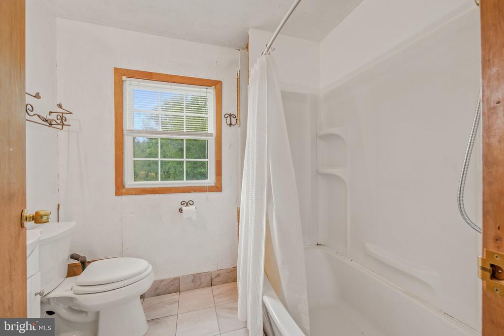602 PLUM TREE LANE