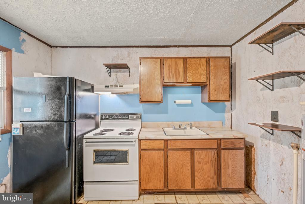 602 PLUM TREE LANE