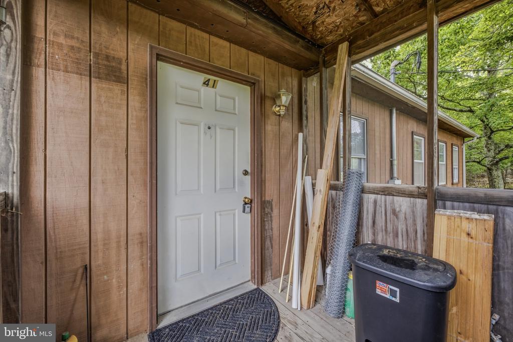 602 PLUM TREE LANE