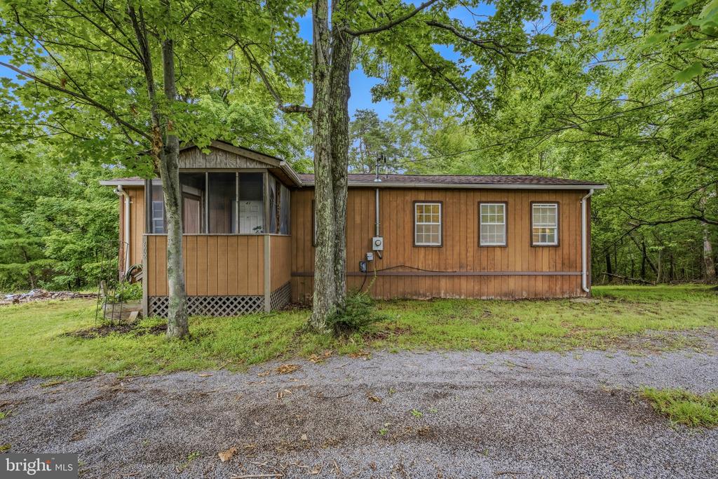 602 PLUM TREE LANE