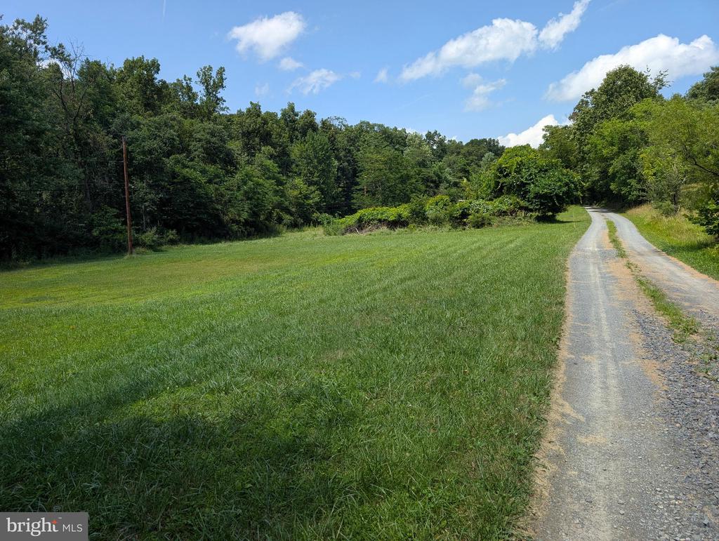 GRASSHOPPER HOLLOW TRAIL Unit: WEST P/O PAR 31