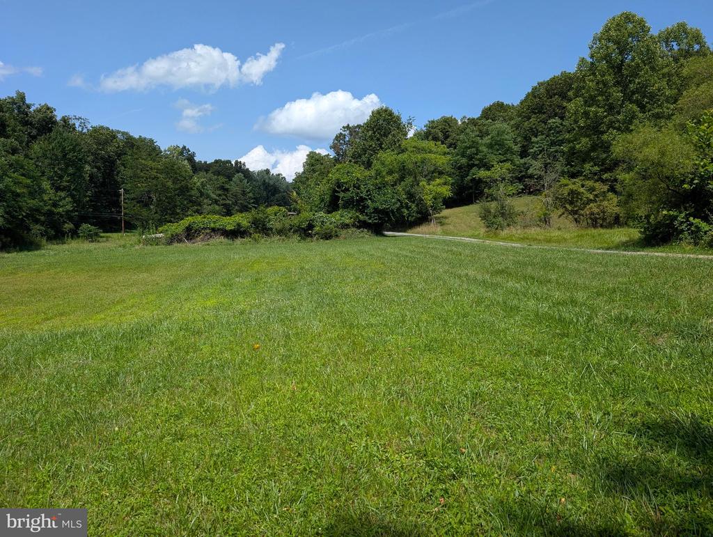 GRASSHOPPER HOLLOW TRAIL Unit: WEST P/O PAR 31