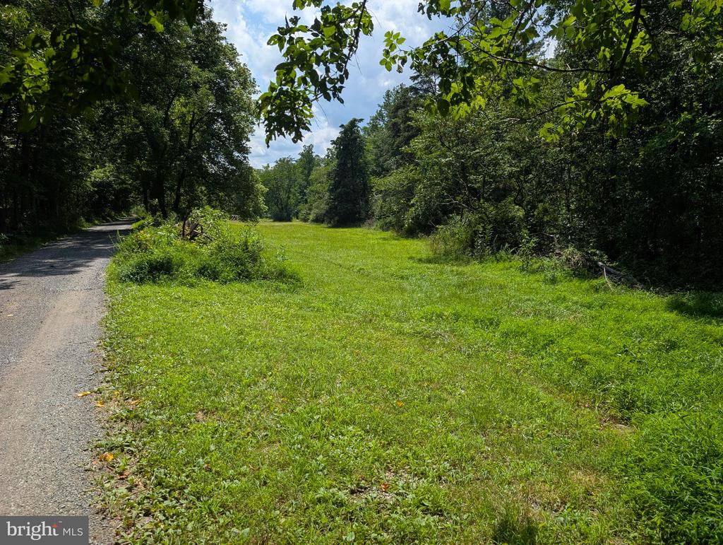 GRASSHOPPER HOLLOW TRAIL Unit: WEST P/O PAR 31