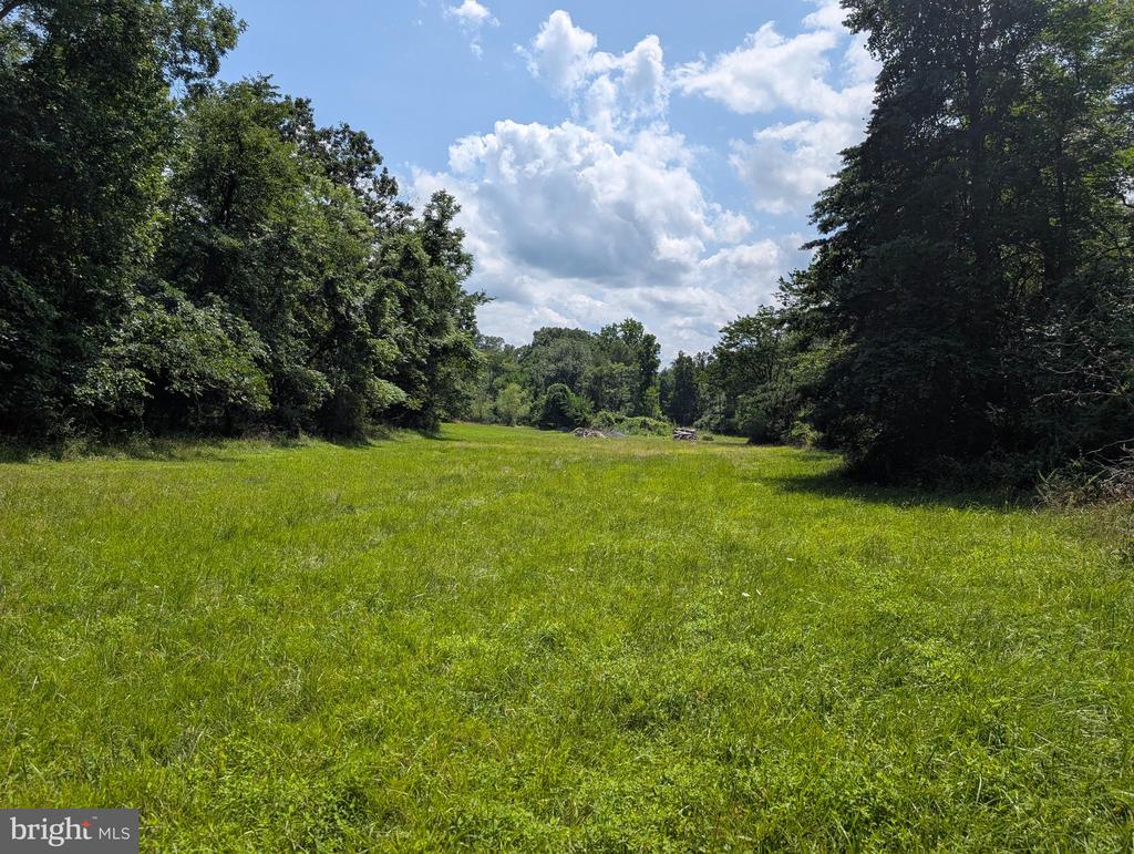GRASSHOPPER HOLLOW TRAIL Unit: WEST P/O PAR 31