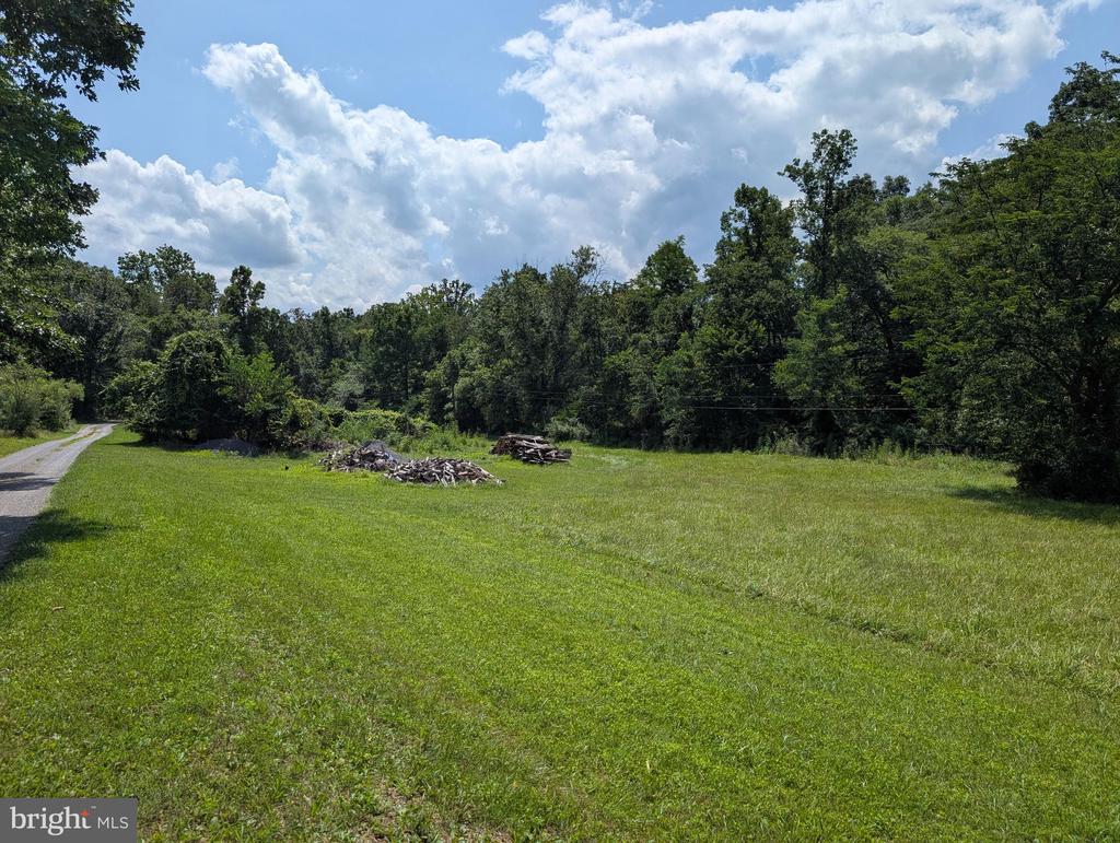 GRASSHOPPER HOLLOW TRAIL Unit: WEST P/O PAR 31