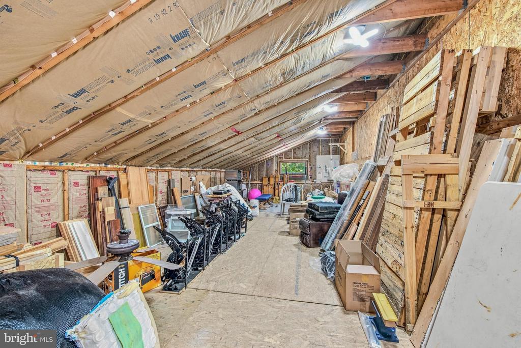 297 DEERWOOD LANE