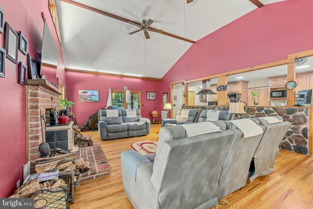 297 DEERWOOD LANE
