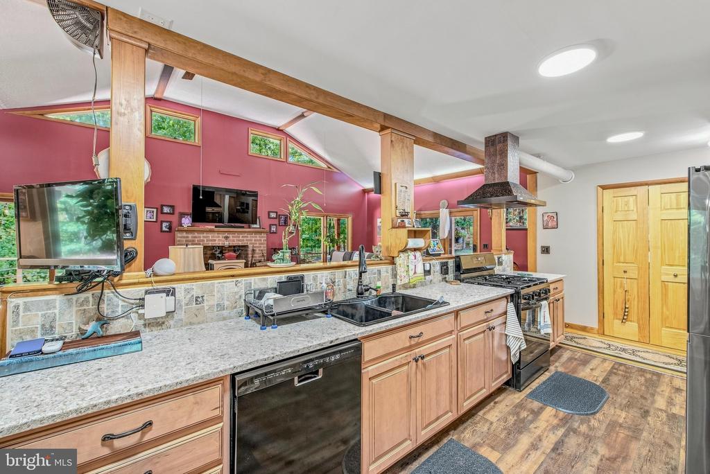 297 DEERWOOD LANE