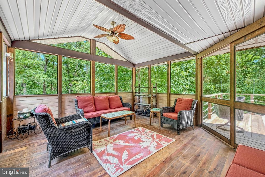 297 DEERWOOD LANE