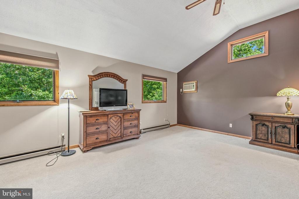 297 DEERWOOD LANE