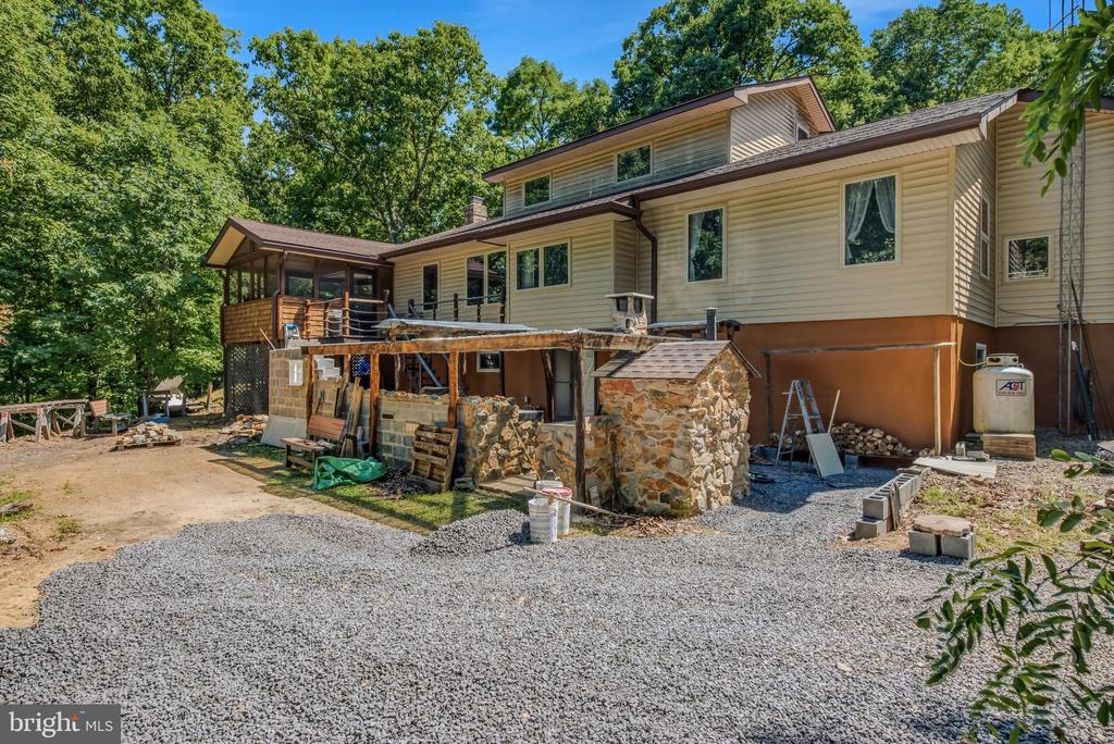 297 DEERWOOD LANE