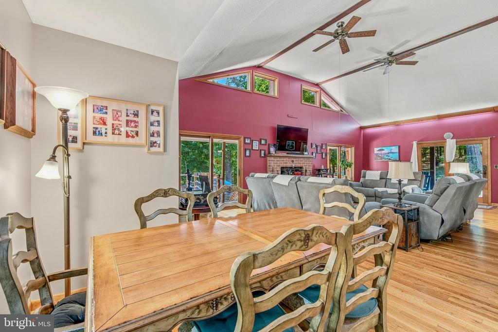 297 DEERWOOD LANE