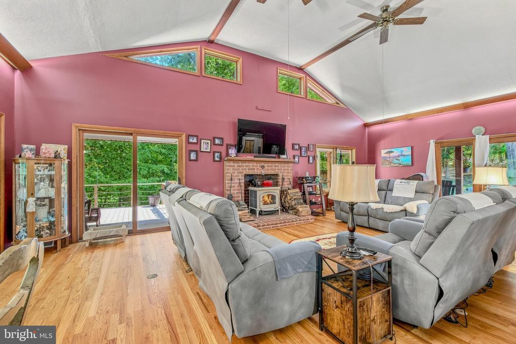 297 DEERWOOD LANE
