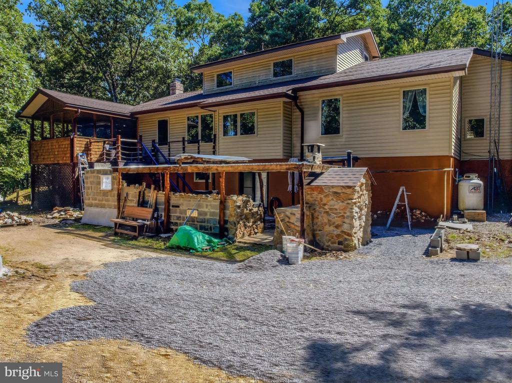 297 DEERWOOD LANE