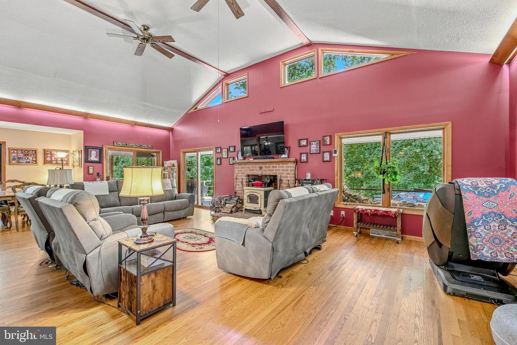 297 DEERWOOD LANE